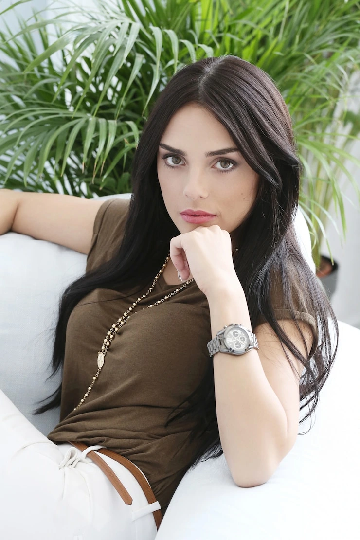 Teen Escorts - Gallery image 5